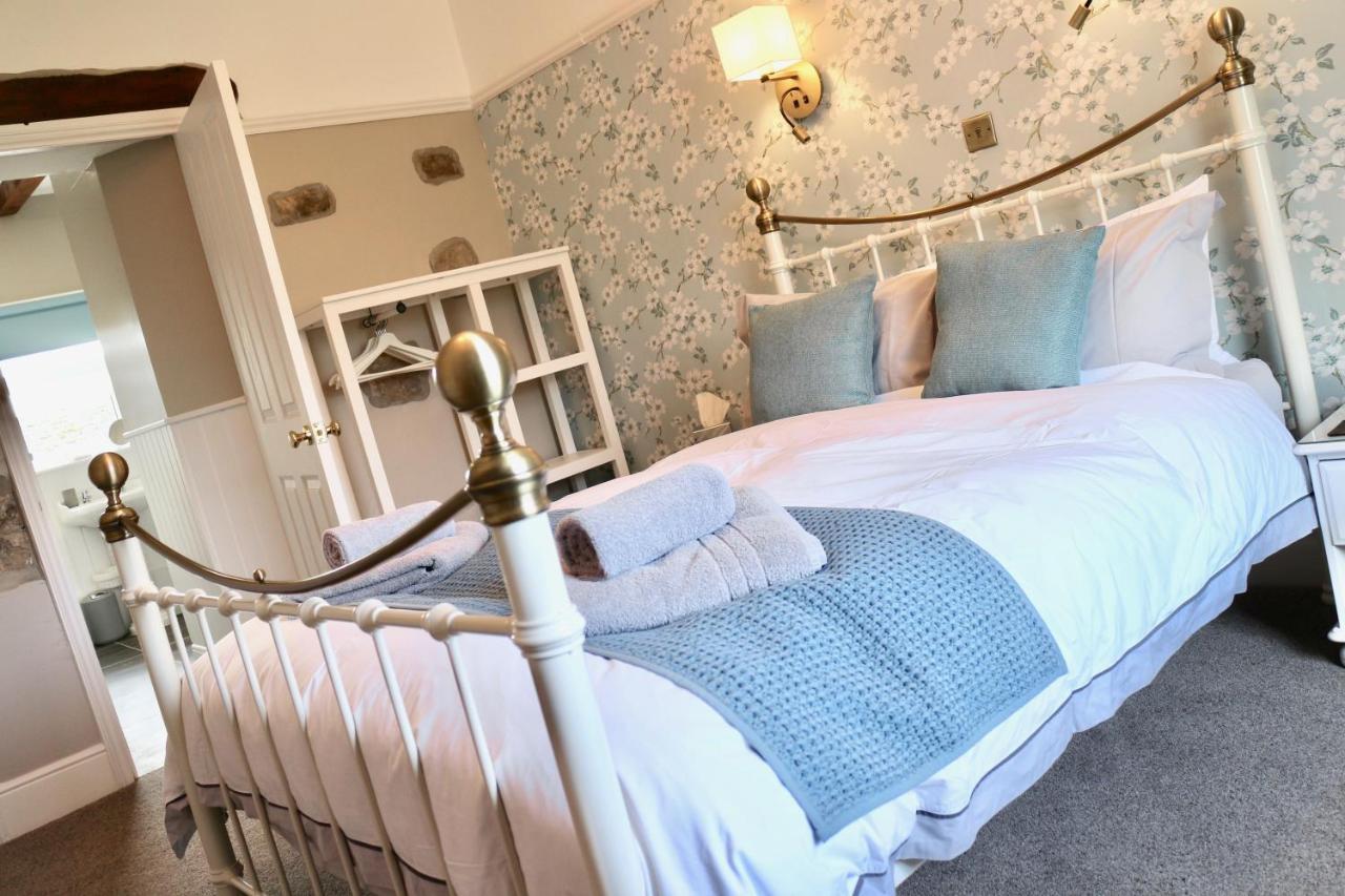 Ivy Cottage Bed & Breakfast リース エクステリア 写真